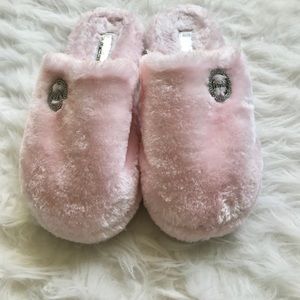 Michael Kors pink slippers